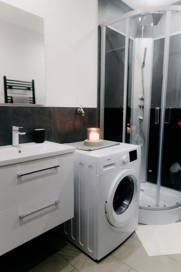 Monteurzimmer Pavan, T1, Saarbruecken , Ueberherrn-keine Apartment